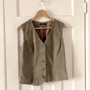 Danier suede leather vest waistcoat M NWOT